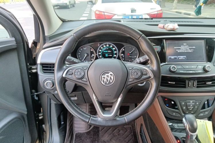 Used Buick Envision 2018 28T Four-Wheel Drive Luxury Model Steering Wheel