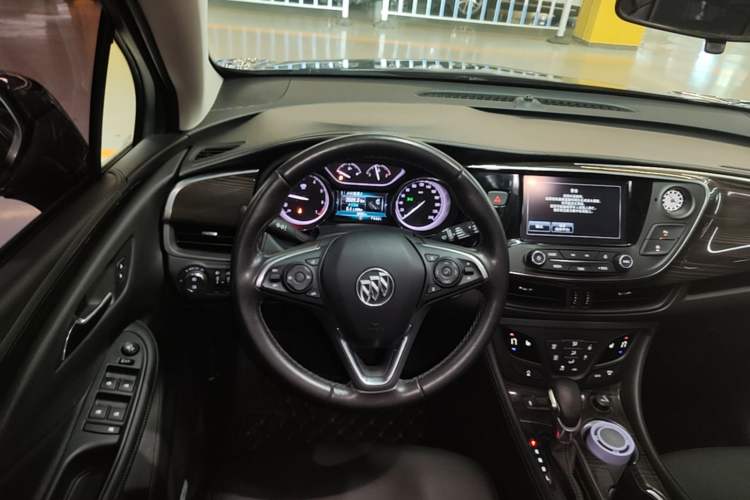 Used Buick Envision 2018 20T Two-Wheel-Drive Elite Model Steering Wheel