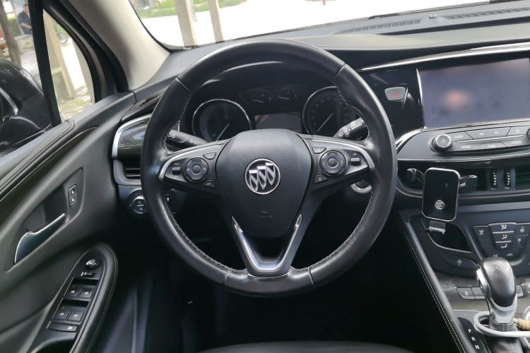 Used Buick Envision 2018 20T Two-Wheel-Drive Elite Model Steering Wheel