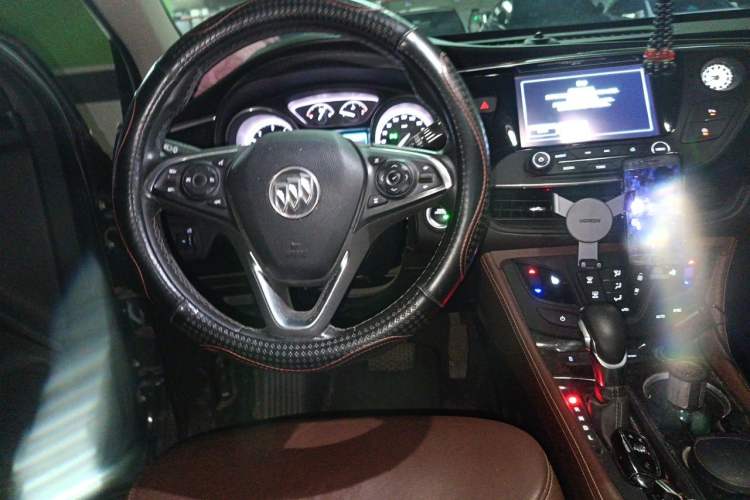 Used Buick Envision 2018 28T Four-Wheel Drive Elite Version Steering Wheel