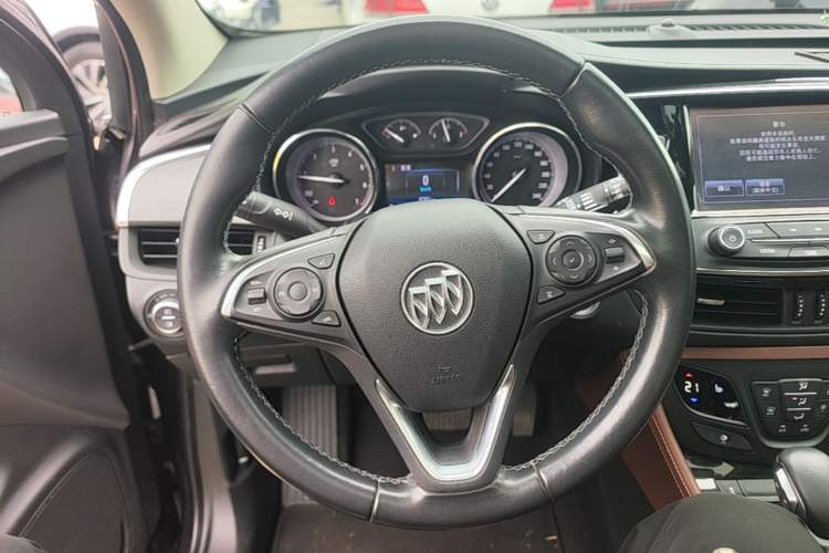 Used Buick Envision 2018 20T Two-Wheel Drive Luxury Model Steering Wheel