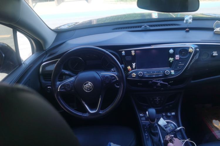 Used Buick Envision 2018 20T Two-Wheel-Drive Elite Model Steering Wheel