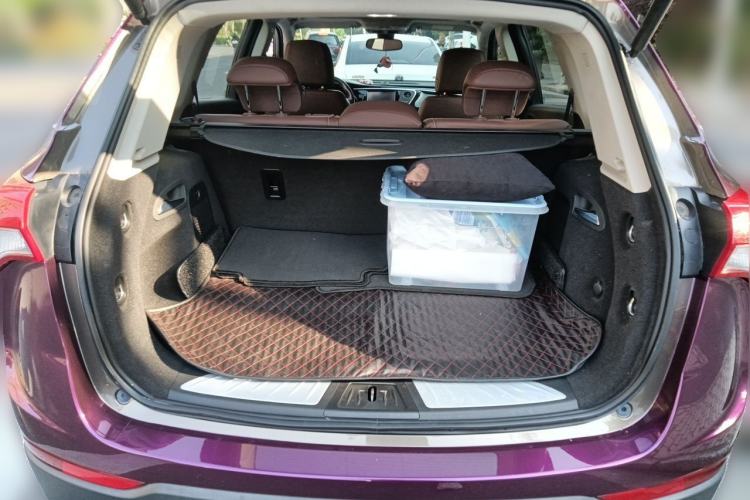 Used Buick Envision 2018 28T Four-Wheel Drive Luxury Model Trunk