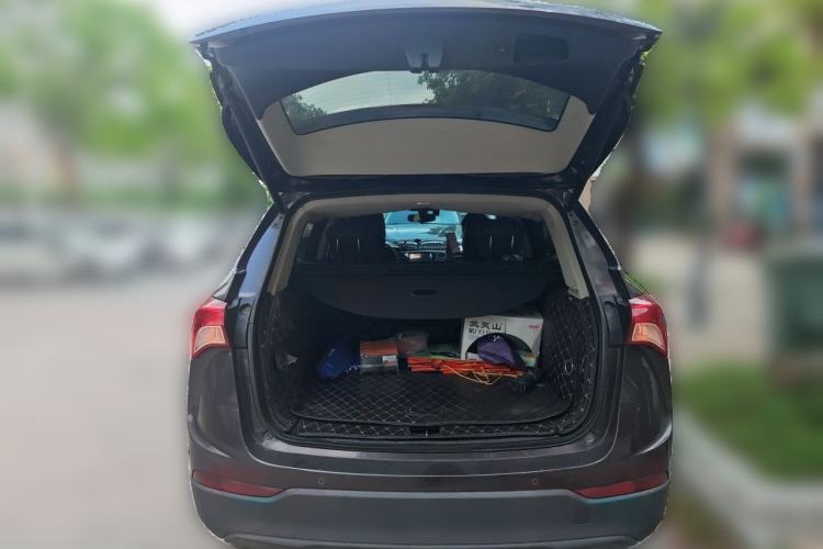 Used Buick Envision 2018 20T Two-Wheel-Drive Elite Model Trunk