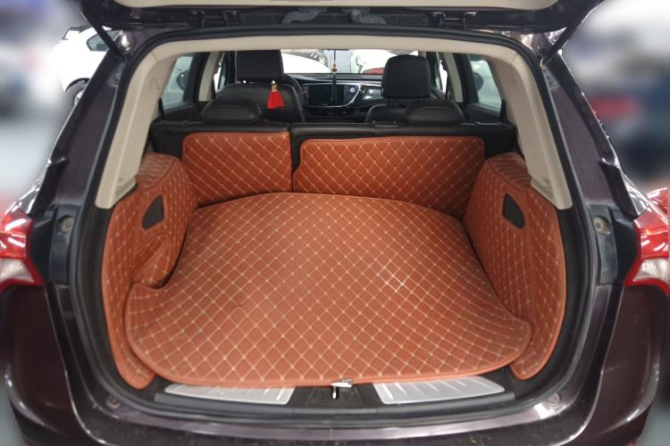 Used Buick Envision 2018 20T Two-Wheel-Drive Leading Model Trunk