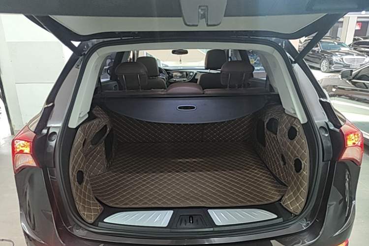 Used Buick Envision 2018 28T Four-Wheel Drive Elite Version Trunk