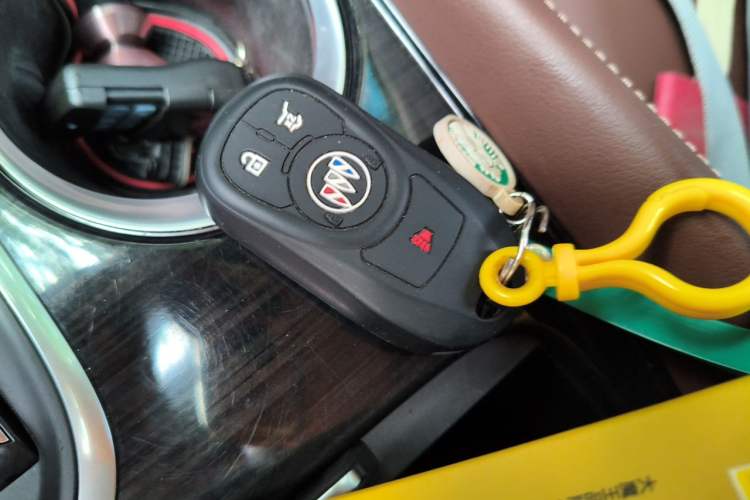 Used Buick Envision 2018 28T Four-Wheel Drive Luxury Model Vehicle Key