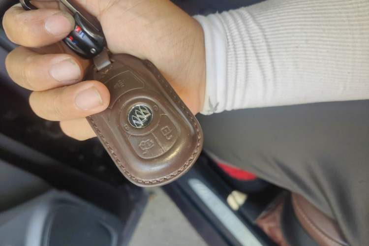 Used Buick Envision 2018 20T Two-Wheel Drive Luxury Model Vehicle Key