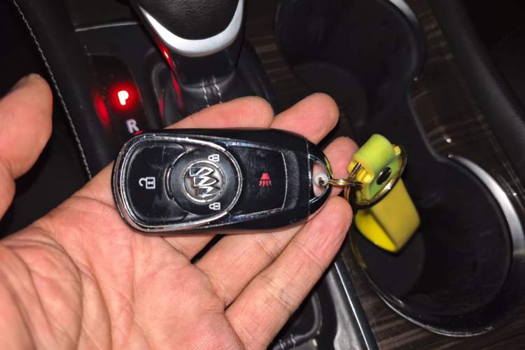 Used Buick Envision 2018 20T Two-Wheel-Drive Leading Model Vehicle Key