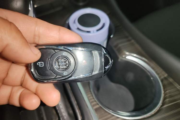Used Buick Envision 2018 20T Two-Wheel-Drive Elite Model Vehicle Key