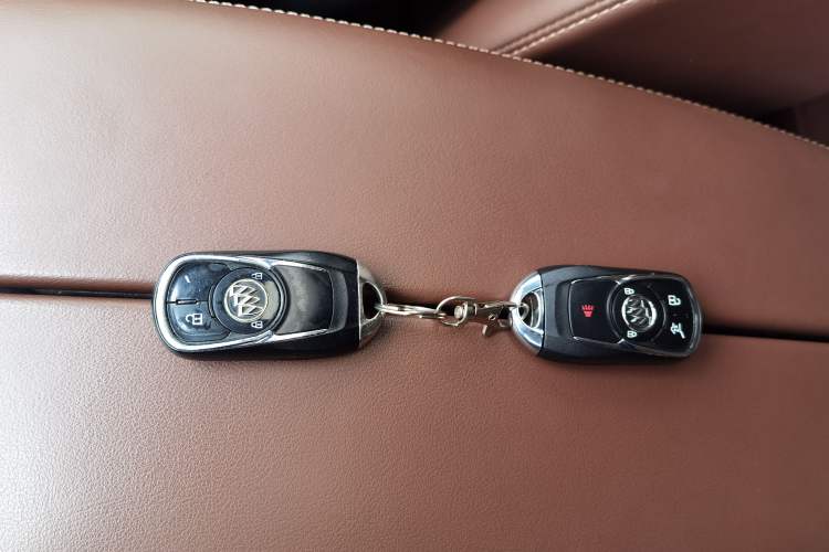 Used Buick Envision 2018 28T Four-Wheel Drive Elite Version Vehicle Key