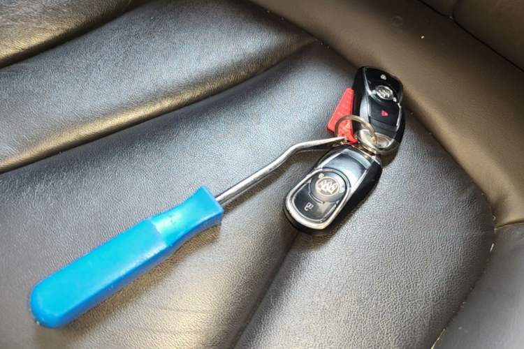 Used Buick Envision 2018 20T Two-Wheel-Drive Elite Model Vehicle Key