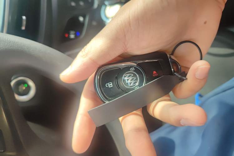 Used Buick Envision 2018 20T Two-Wheel-Drive Leading Model Vehicle Key