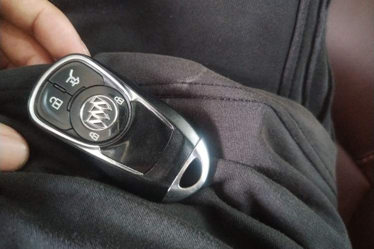Used Buick Envision 2018 28T Four-Wheel Drive Elite Version Vehicle Key