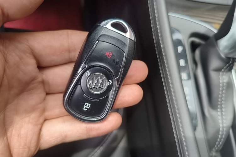 Used Buick Envision 2018 20T Two-Wheel-Drive Elite Model Vehicle Key