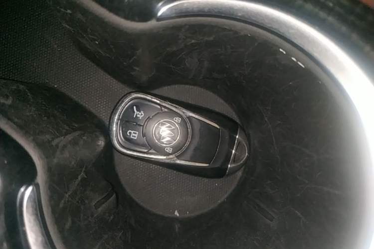 Used Buick Envision 2018 28T Four-Wheel Drive Elite Version Vehicle Key