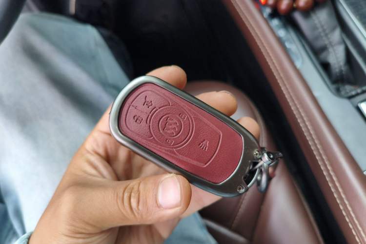 Used Buick Envision 2018 28T Four-Wheel Drive Elite Version Vehicle Key