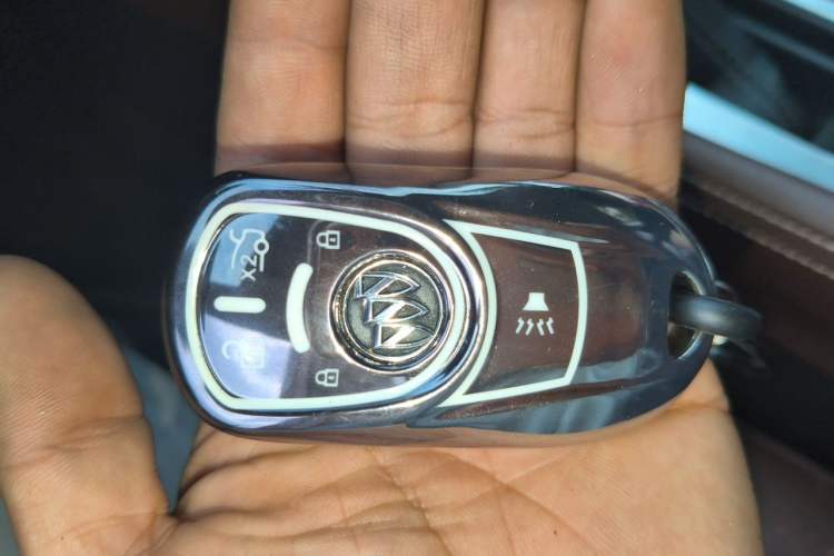 Used Buick Envision 2018 20T Two-Wheel Drive Luxury Model Vehicle Key