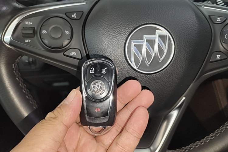Used Buick Envision 2018 28T Four-Wheel Drive Elite Version Vehicle Key