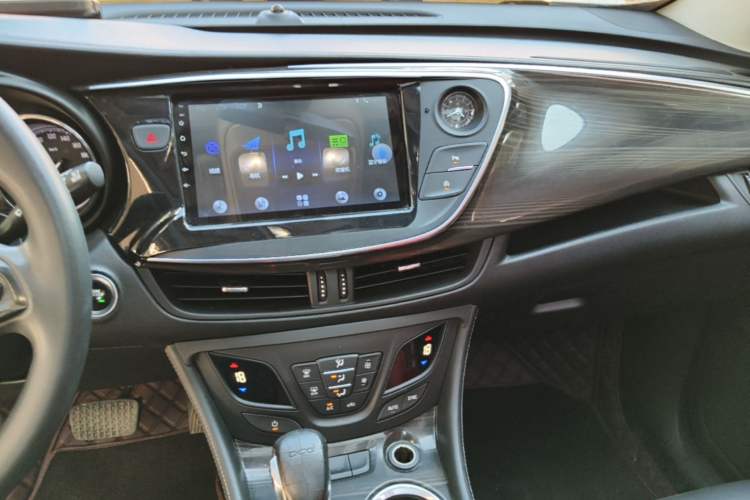 Used Buick Envision 2018 20T Two-Wheel-Drive Leading Model Audio And AC Panel