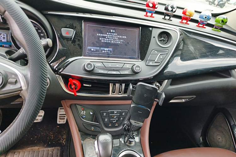 Used Buick Envision 2018 20T Two-Wheel Drive Luxury Model Audio And AC Panel