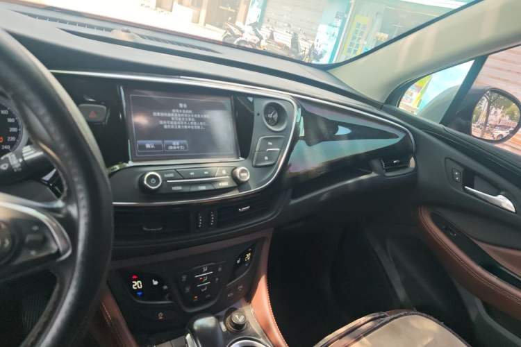 Used Buick Envision 2018 28T Four-Wheel Drive Elite Version Audio And AC Panel