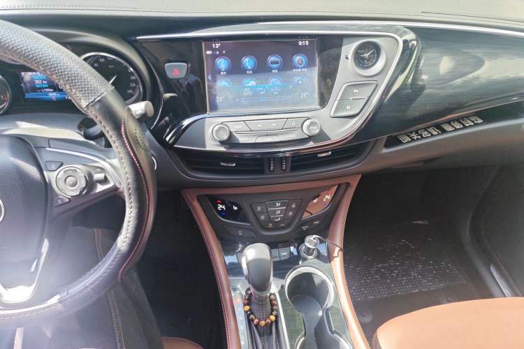Used Buick Envision 2018 28T Four-Wheel Drive Elite Version Audio And AC Panel