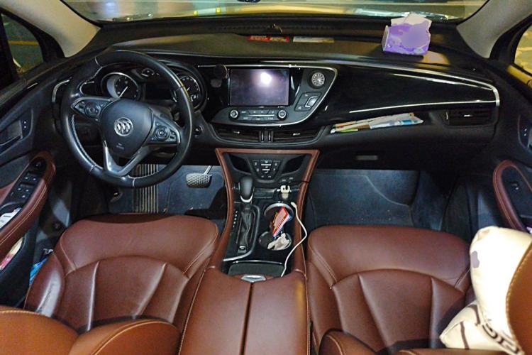 Used Buick Envision 2018 20T Two-Wheel Drive Luxury Model Center Console