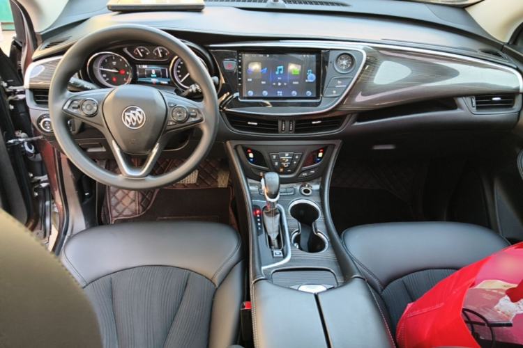 Used Buick Envision 2018 20T Two-Wheel-Drive Leading Model Center Console