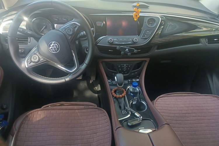 Used Buick Envision 2018 28T Four-Wheel Drive Elite Version Center Console