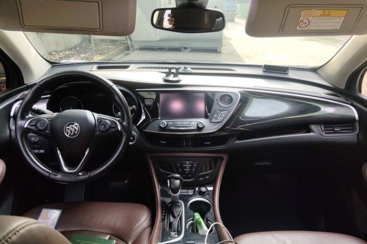 Used Buick Envision 2018 28T All-Wheel-Drive Versatile Sports Flagship Model Center Console