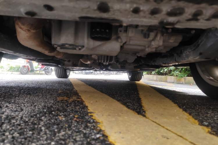 Used Buick Envision 2018 28T Four-Wheel Drive Luxury Model Chassis Front