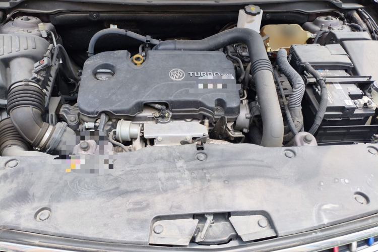 Used Buick Envision 2018 20T Two-Wheel-Drive Elite Model Engine Bay