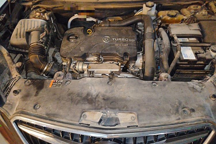 Used Buick Envision 2018 20T Two-Wheel Drive Luxury Model Engine Bay