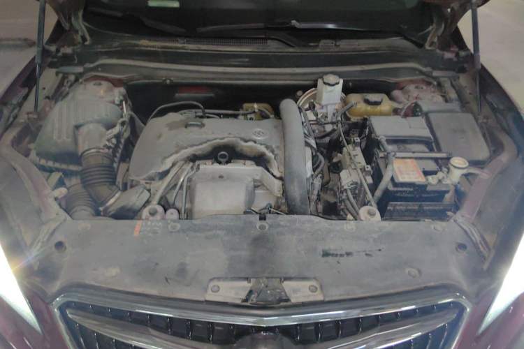 Used Buick Envision 2018 28T Four-Wheel Drive Elite Version Engine Bay