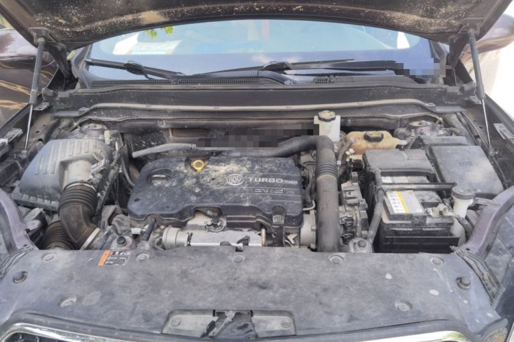 Used Buick Envision 2018 20T Two-Wheel Drive Luxury Model Engine Bay