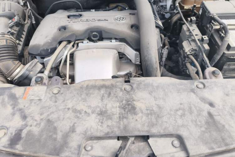 Used Buick Envision 2018 28T All-Wheel-Drive Versatile Sports Flagship Model Engine Bay