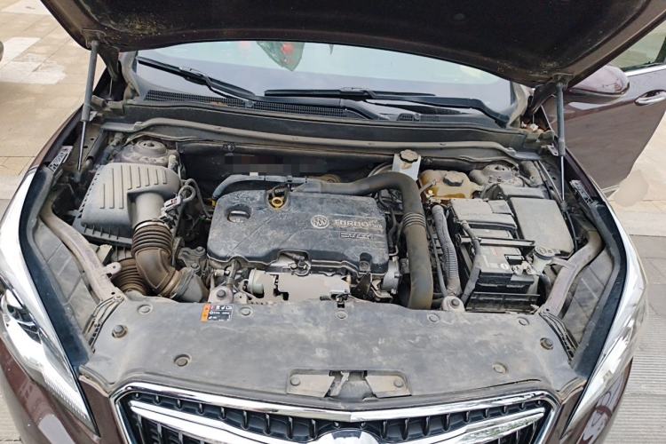 Used Buick Envision 2018 20T Two-Wheel Drive Luxury Model Engine Bay