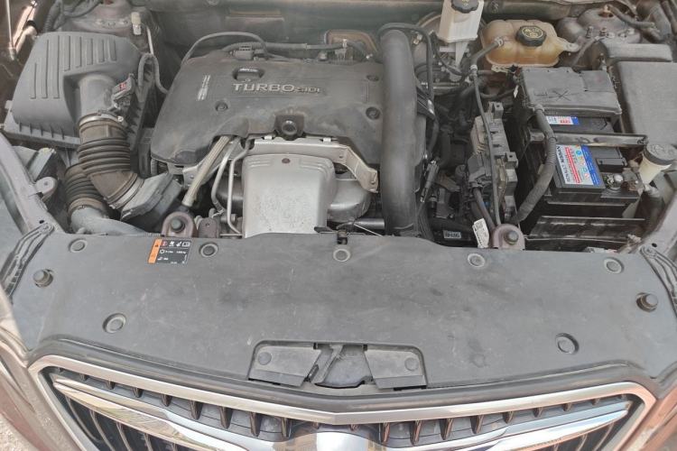 Used Buick Envision 2018 28T All-Wheel-Drive Versatile Sports Flagship Model Engine Bay