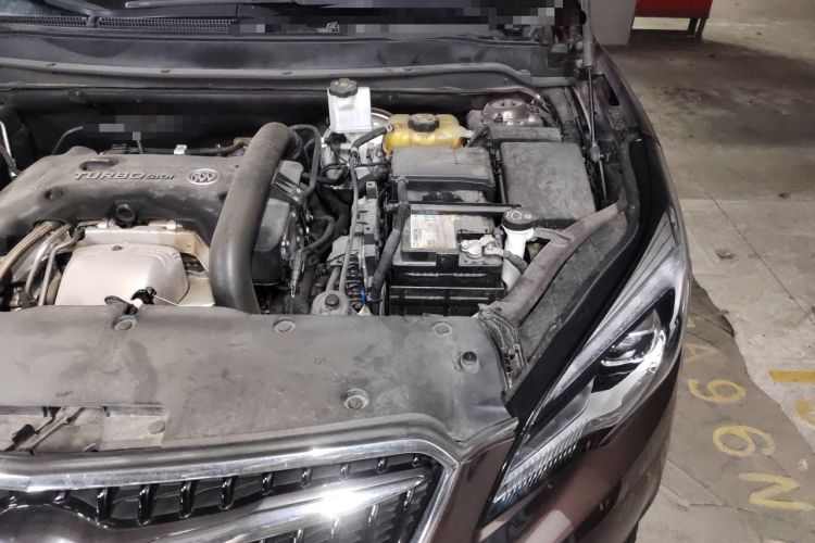 Used Buick Envision 2018 28T Four-Wheel Drive Elite Version Engine Bay Left
