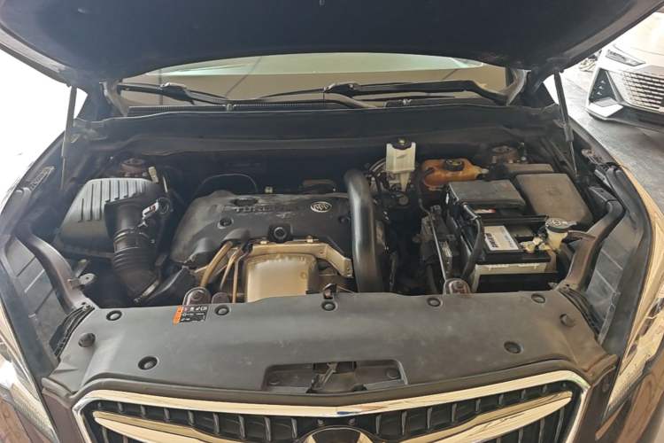 Used Buick Envision 2018 28T Four-Wheel Drive Elite Version Engine Bay