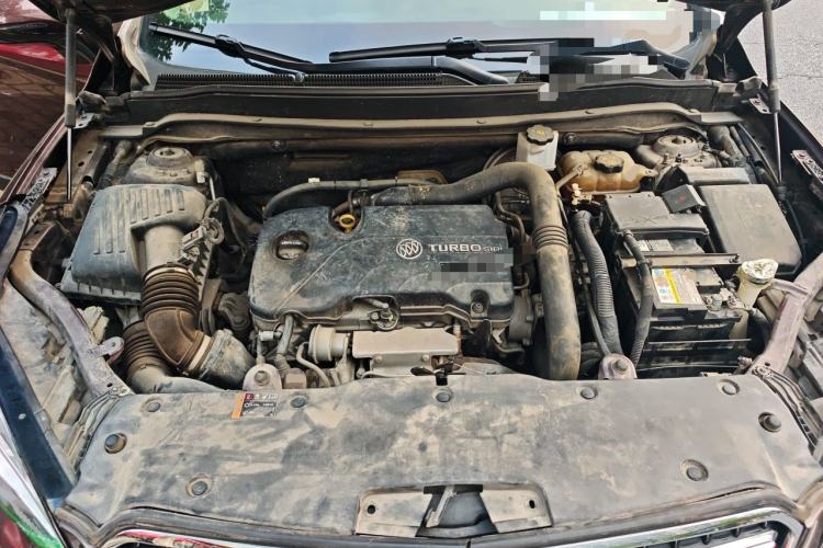 Used Buick Envision 2018 20T Two-Wheel-Drive Elite Model Engine Bay