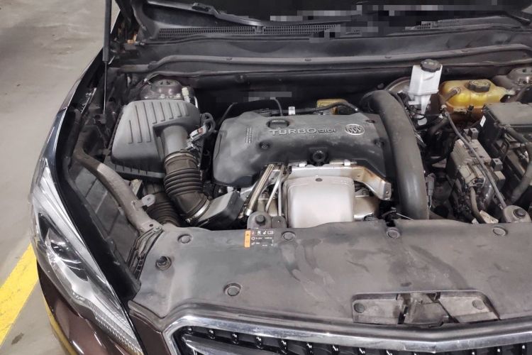 Used Buick Envision 2018 28T Four-Wheel Drive Elite Version Engine Bay Right