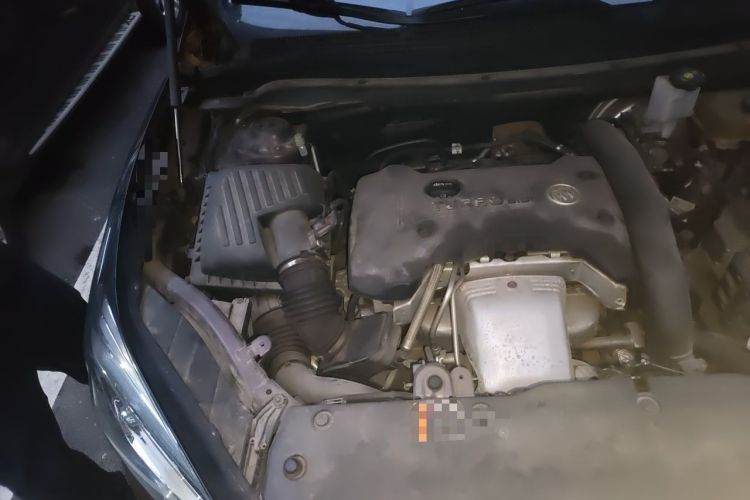 Used Buick Envision 2018 28T Four-Wheel Drive Elite Version Engine Bay Right