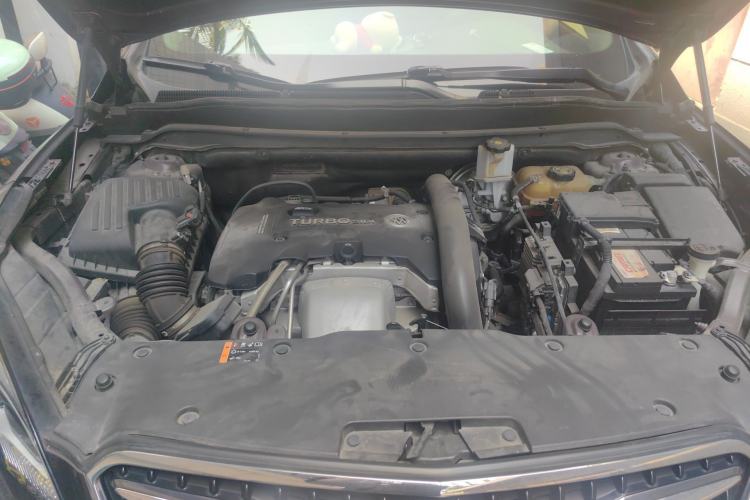 Used Buick Envision 2018 28T Four-Wheel Drive Elite Version Engine Bay