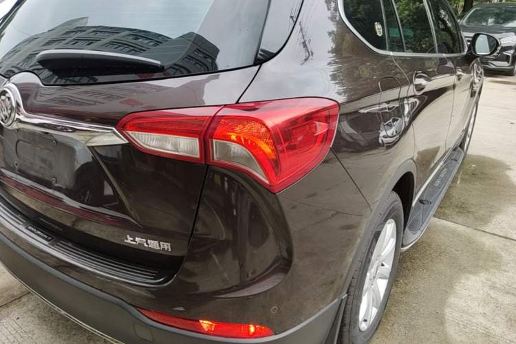 Used Buick Envision 2018 20T Two-Wheel-Drive Leading Model Exterior 3