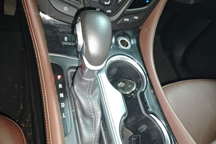 Used Buick Envision 2018 28T Four-Wheel Drive Elite Version Gear Lever