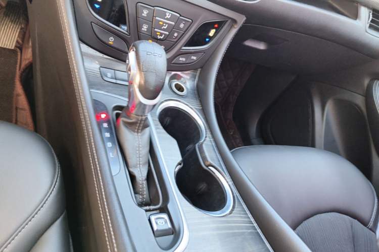 Used Buick Envision 2018 20T Two-Wheel-Drive Leading Model Gear Lever