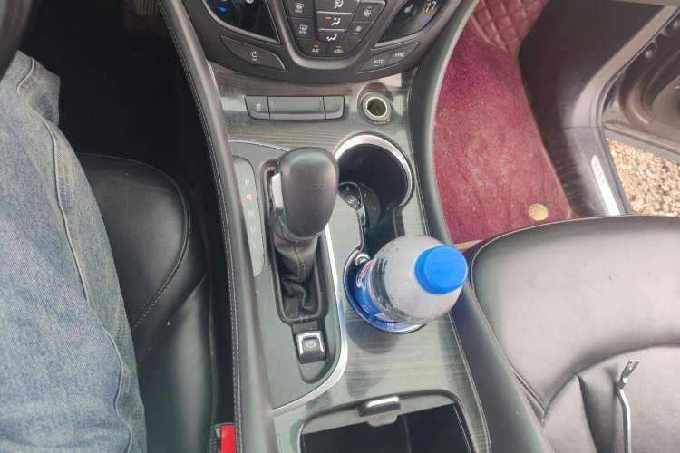 Used Buick Envision 2018 20T Two-Wheel-Drive Elite Model Gear Lever