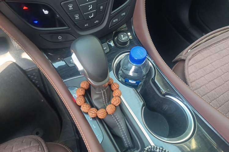 Used Buick Envision 2018 28T Four-Wheel Drive Elite Version Gear Lever